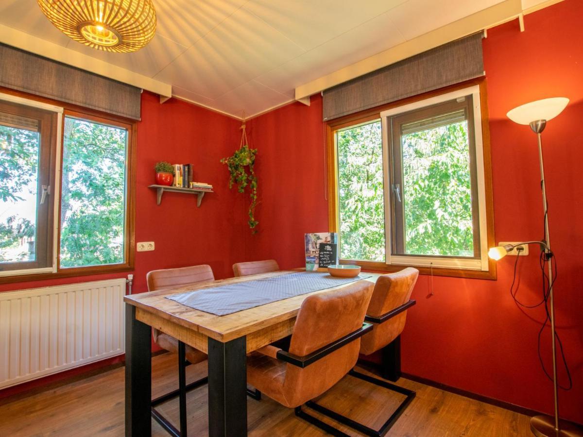 Witte Bungalow Uden Exterior photo